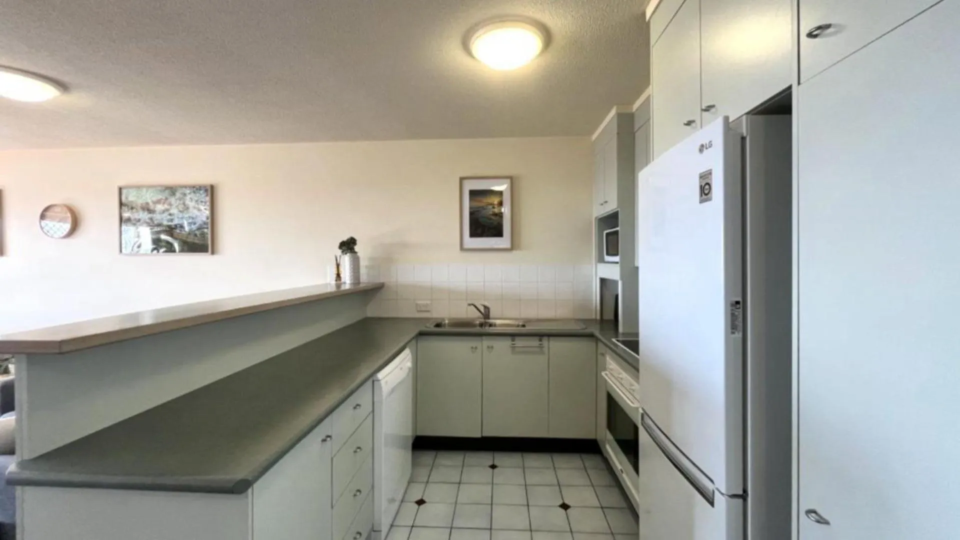 Highpoint Unit 2 Apartment Caloundra